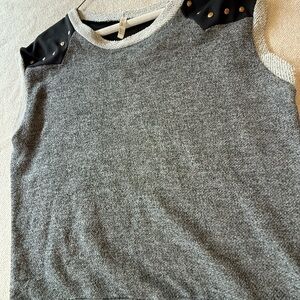 Millibon Gray Knit Top